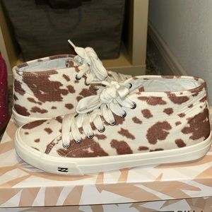 BILLABONG Cow Print Sneakers- Womens Sz 8